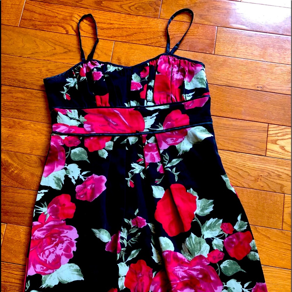 Women’s beautiful dress great colours and style